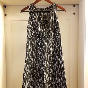 Connected Apparel - Black & White Dress